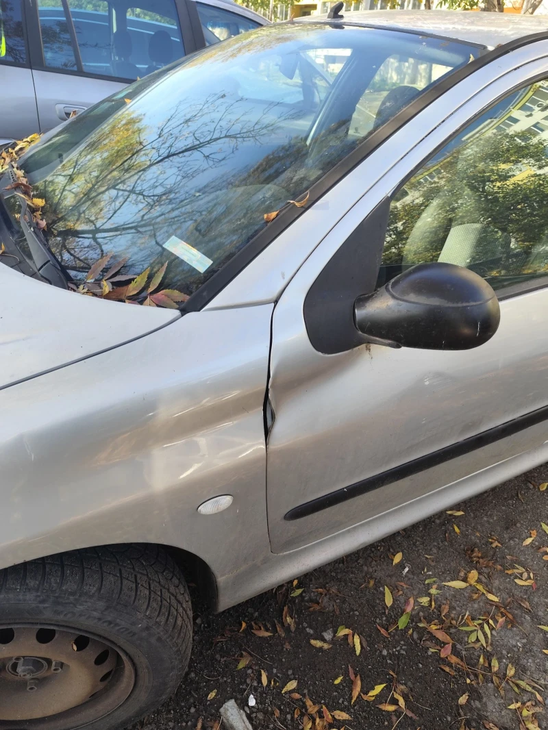 Peugeot 206, снимка 6 - Автомобили и джипове - 52074594