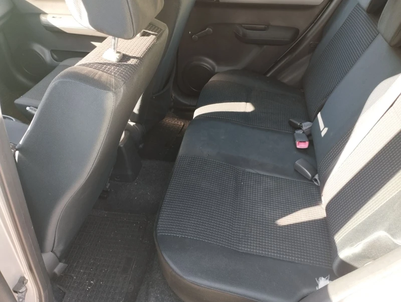 Suzuki Swift, снимка 7 - Автомобили и джипове - 52243921