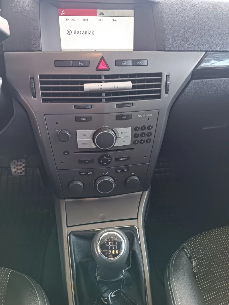 Opel Astra GTC, снимка 7 - Автомобили и джипове - 52665286