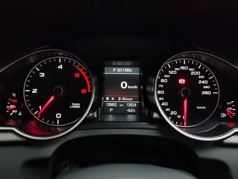 Audi A5 2.0 TDI Quattro Dynamic - изображение 8