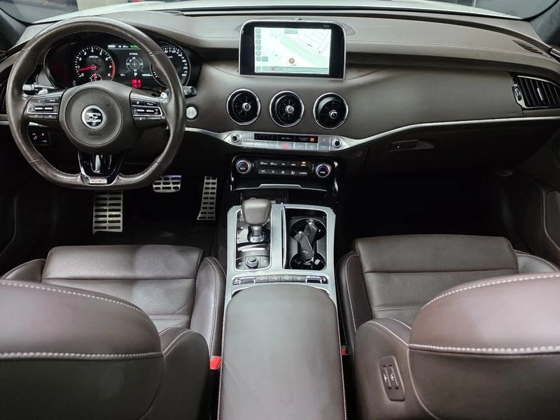 Kia Stinger 3.3 Turbo AWD| 365к.с.| ВКЛ.ТЕХНОТЕСТ, снимка 7 - Автомобили и джипове - 55123021