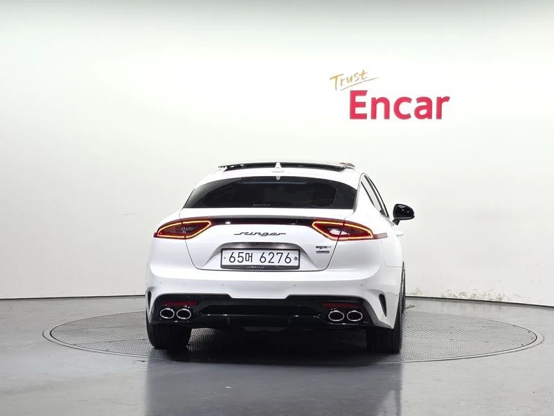 Kia Stinger 3.3 Turbo AWD| 365к.с.| ВКЛ.ТЕХНОТЕСТ, снимка 4 - Автомобили и джипове - 55123021
