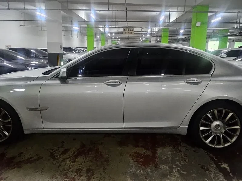 BMW 740 i - САМО 30% АВАНС, снимка 6 - Автомобили и джипове - 56027895