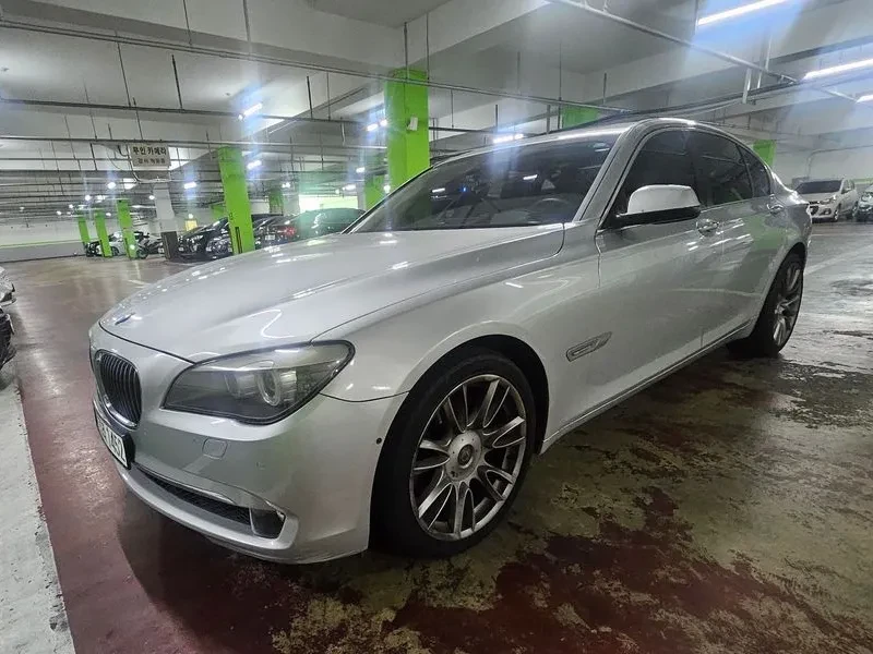 BMW 740 i - САМО 30% АВАНС