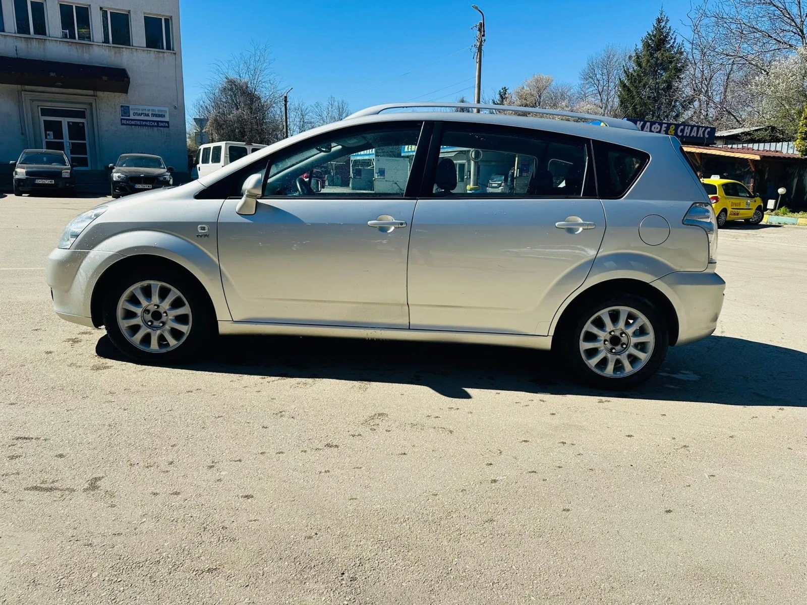 Toyota Corolla verso 1.8 VVT-I 129kc - изображение 3