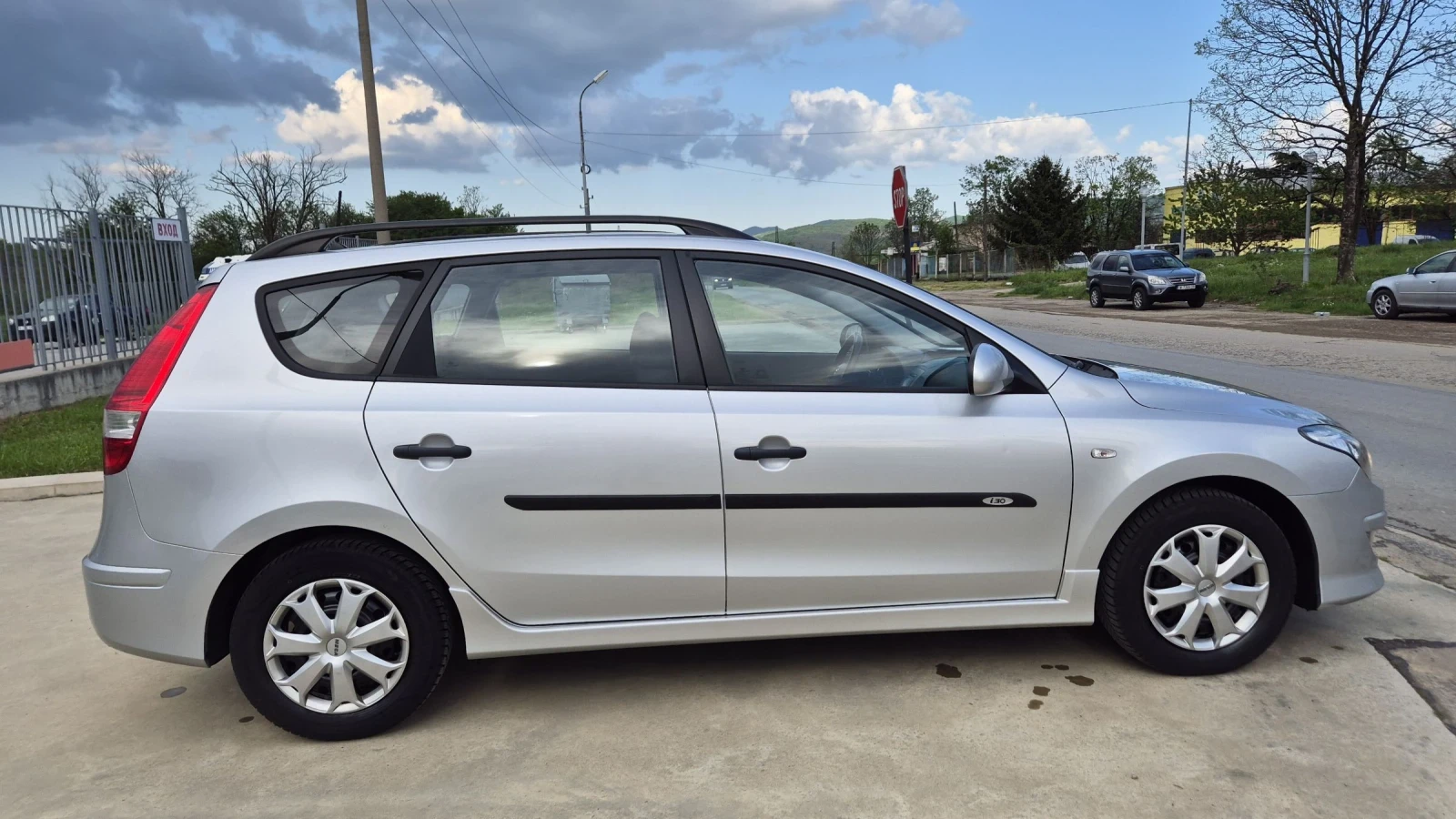 Hyundai I30 1.6CRDI 90 К.С* ПЕРФЕКТНА*  - изображение 9