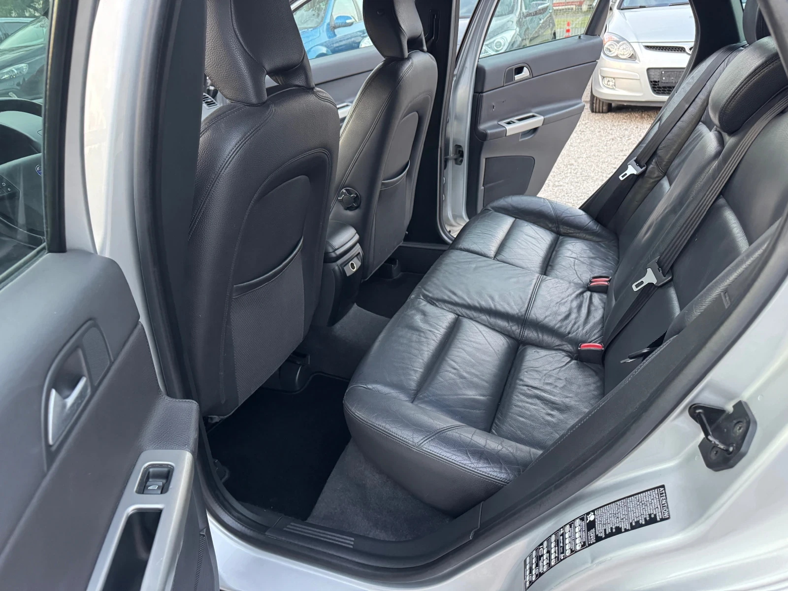 Volvo V50 2.5T * КОЖА* 6 скорости* ТОП - изображение 10