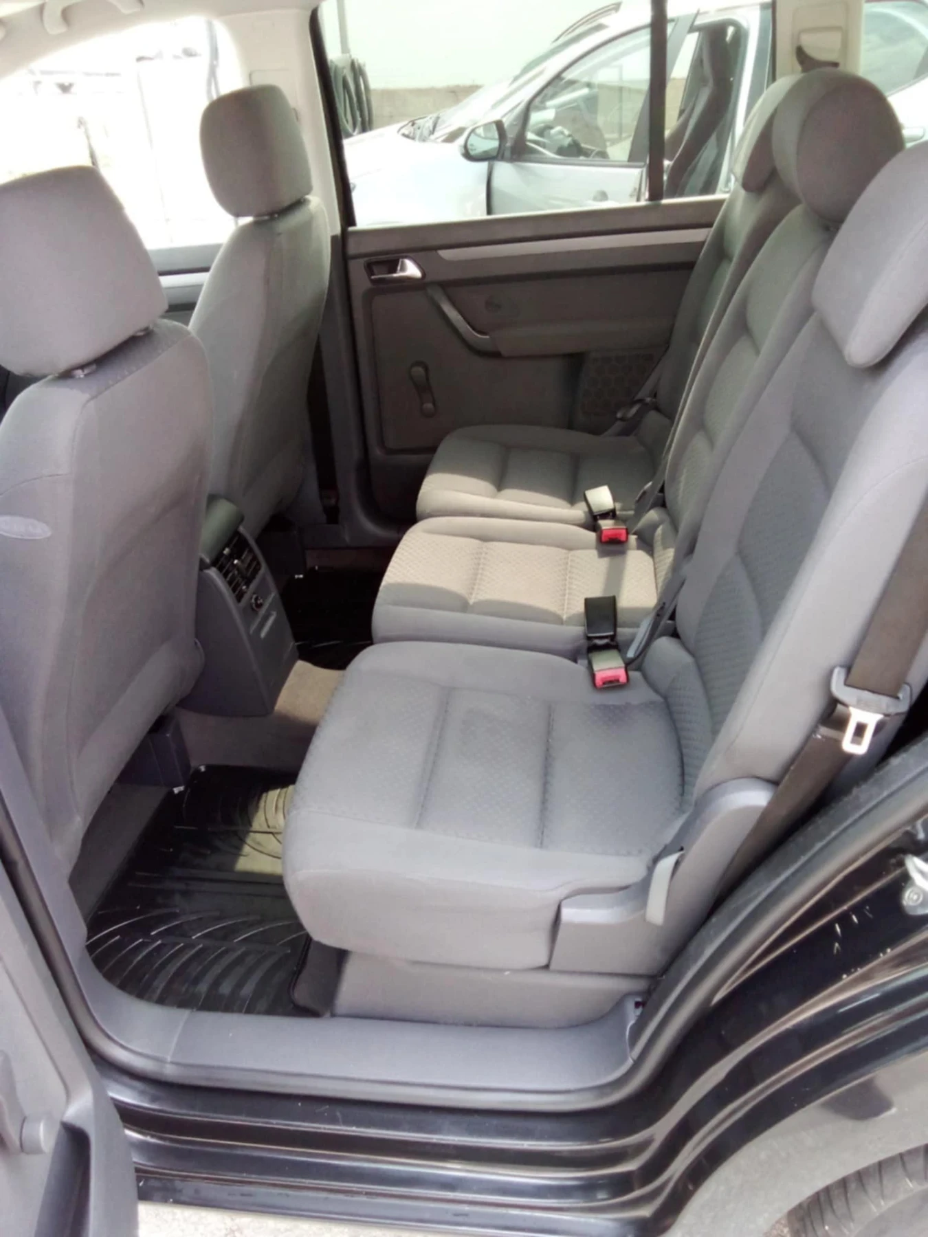 VW Touran  - изображение 9