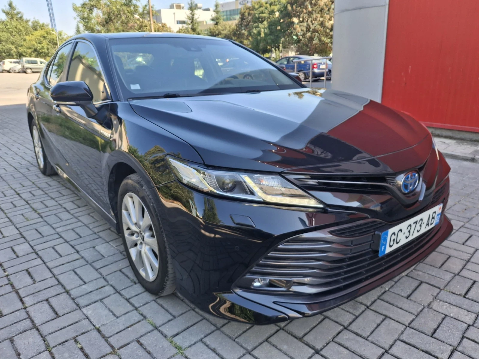 Toyota Camry 2.5 Hybrid Bisiness Edition - изображение 3