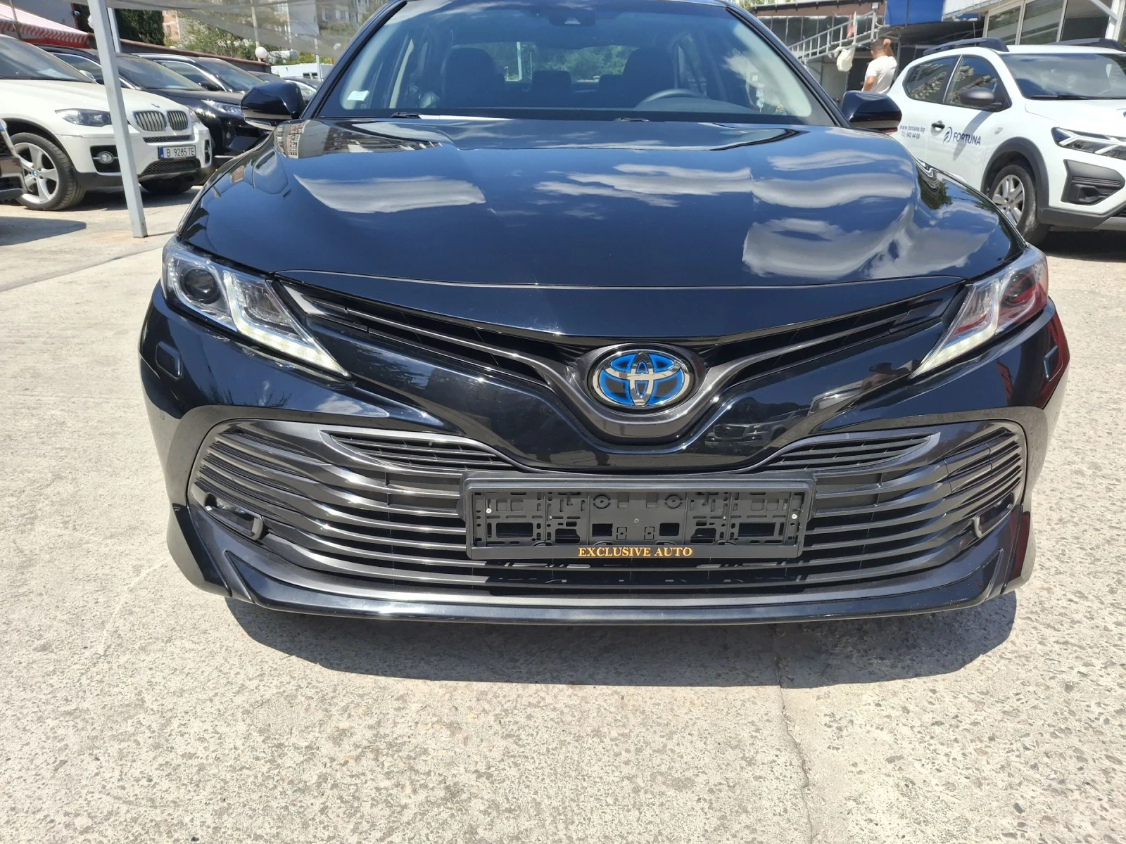 Toyota Camry 2.5 Hybrid Bisiness Edition - изображение 2