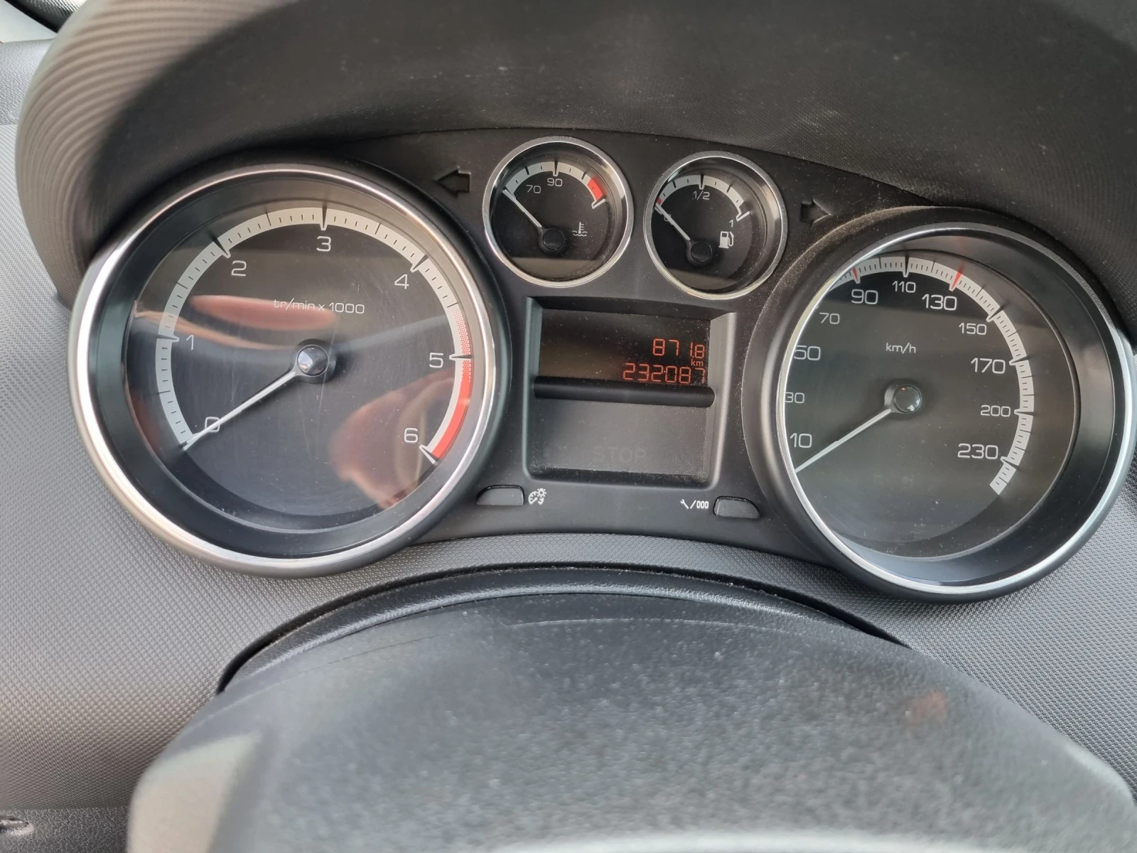 Peugeot 308 1.6 eHDI | Mobile.bg � ����������� 12