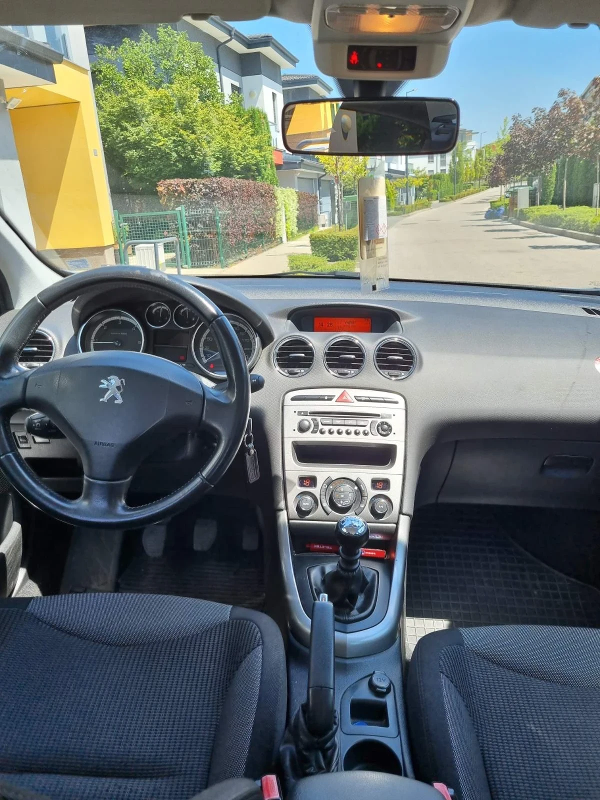 Peugeot 308 1.6 eHDI - изображение 7