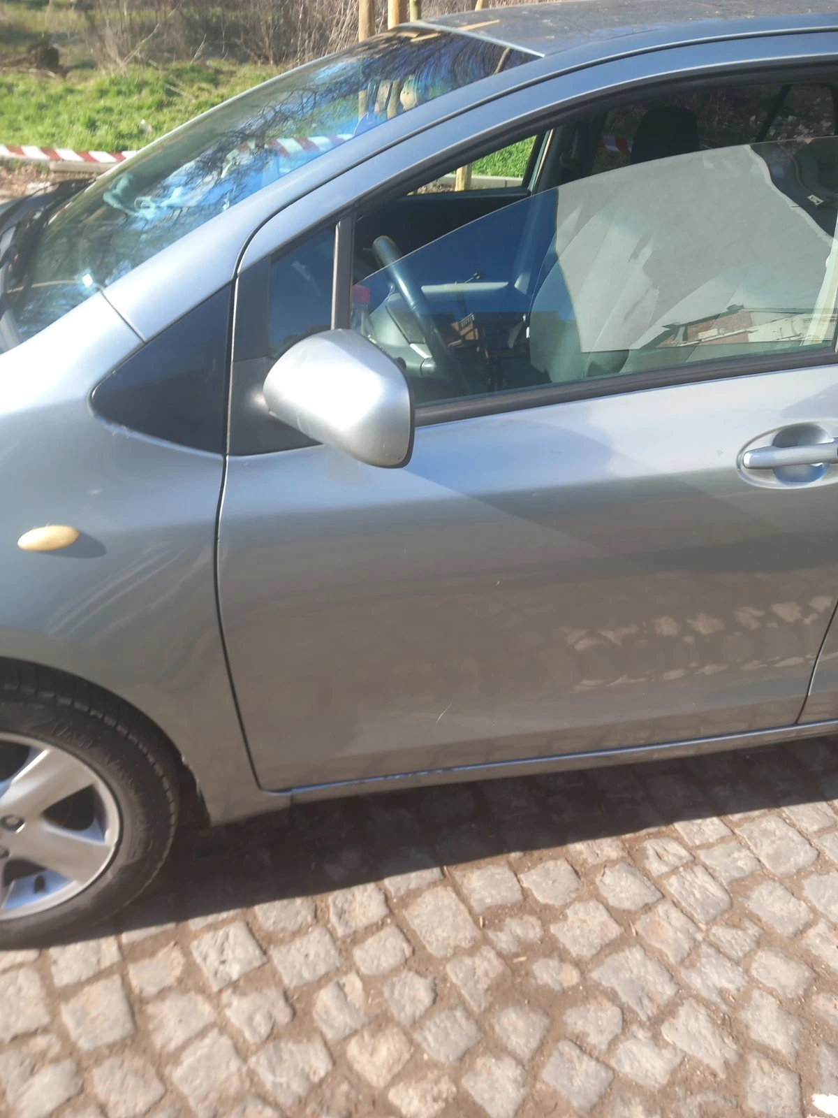 Toyota Yaris  - изображение 3