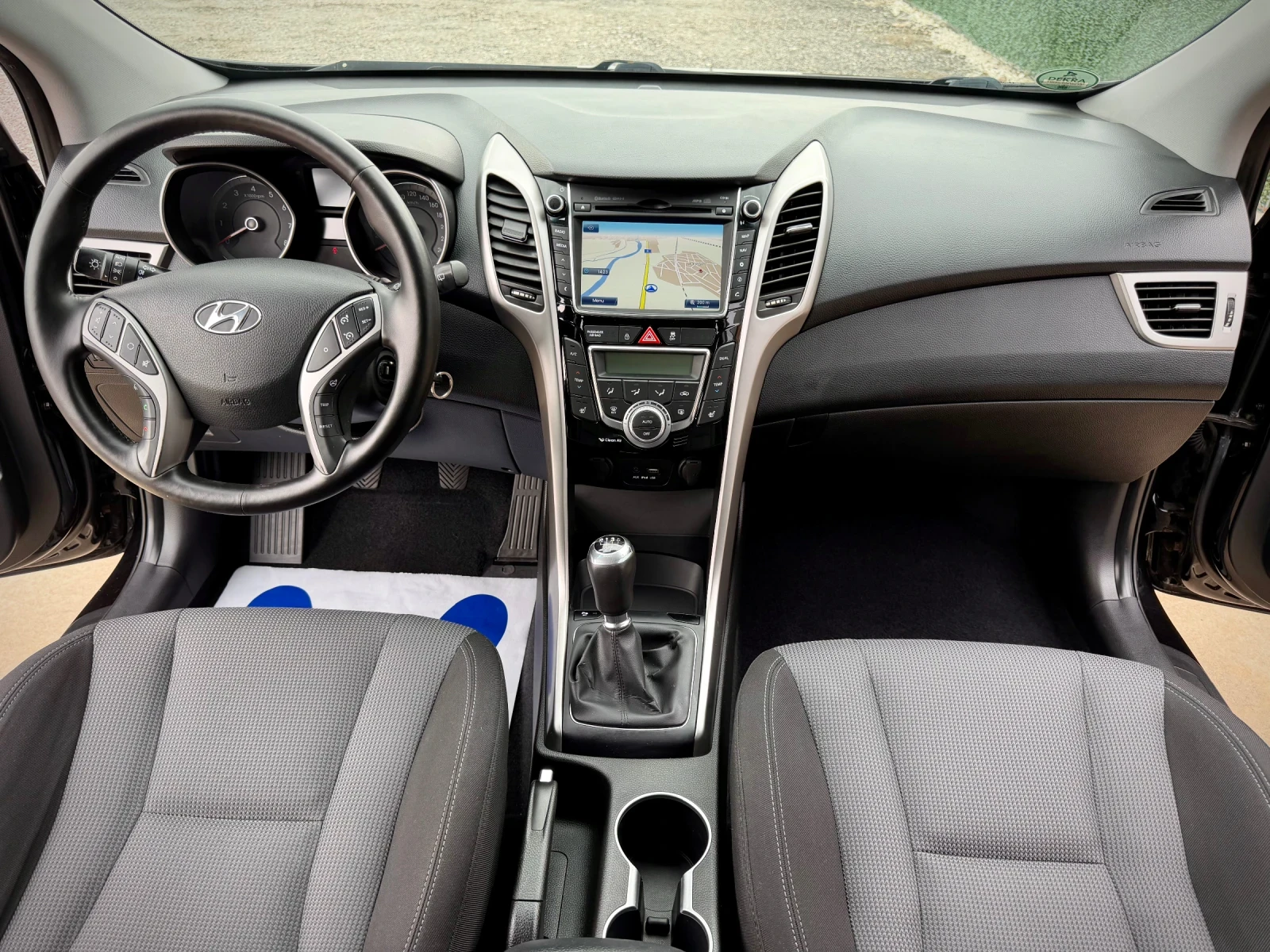 Hyundai I30 1.4 MPI* Facelift* NAVI* CAMERA* LED | Mobile.bg � ����������� 10