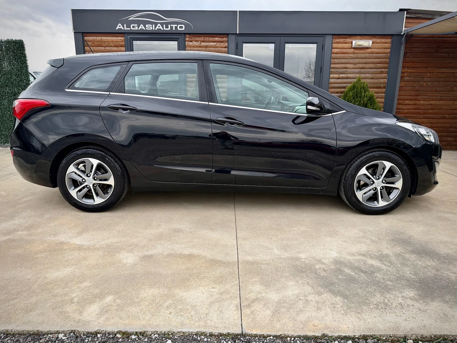 Hyundai I30 1.4 MPI* Facelift* NAVI* CAMERA* LED | Mobile.bg � ����������� 5