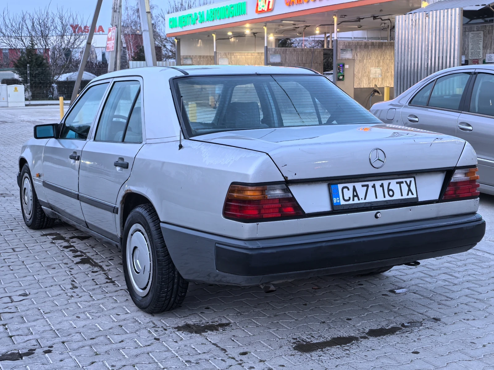 Mercedes-Benz 124 2.5 D * 90 к.с * Климатик * Ел. Стъкла - изображение 5