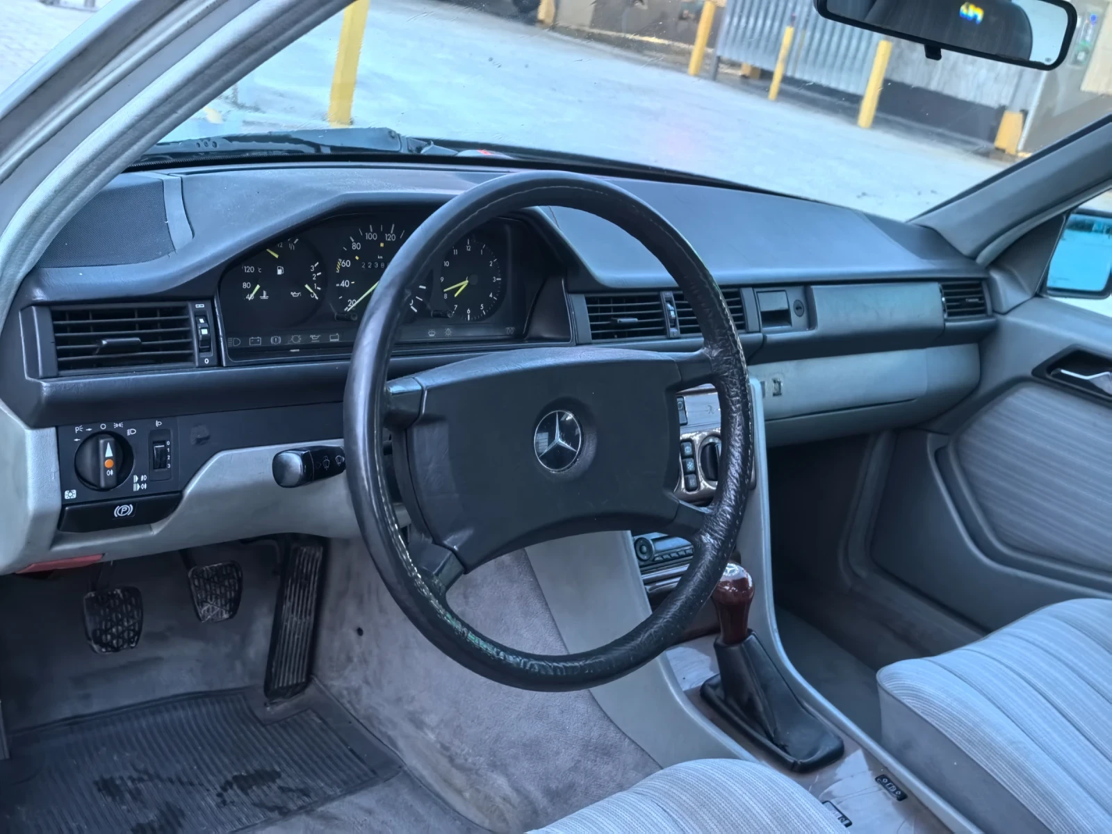 Mercedes-Benz 124 2.5 D * 90 к.с * Климатик * Ел. Стъкла - изображение 6