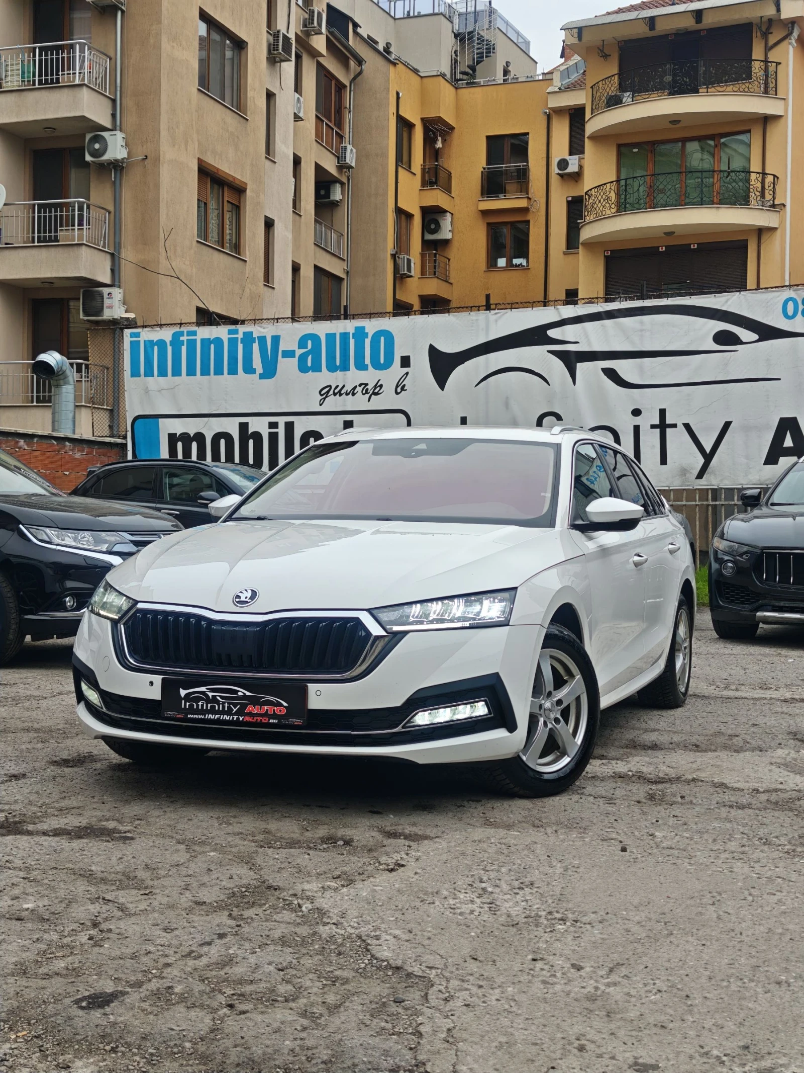 Skoda Octavia ДИСТРОНИК, АМБИЕНТ, ПАМЕТ, ПОДГРЕВ, КАМЕРА, ФУЛ!