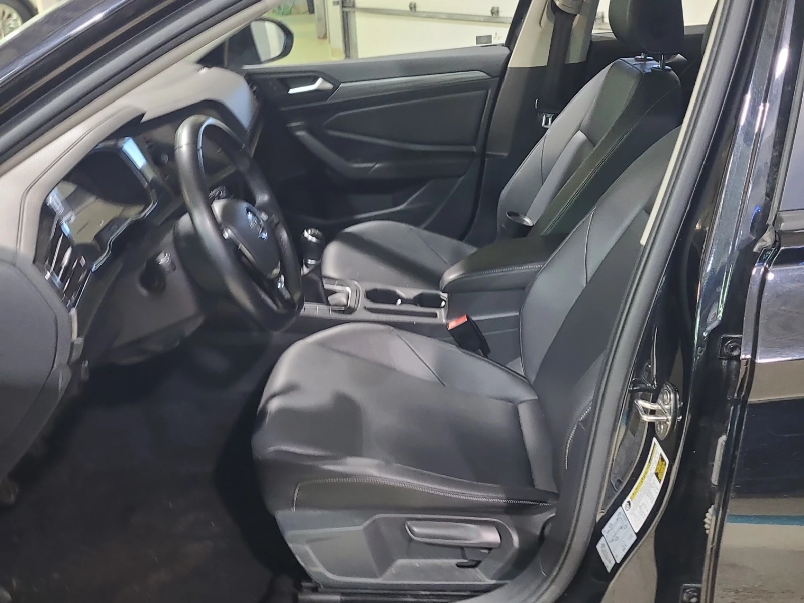 VW Jetta * * CARFAX * * АВТО КРЕДИТ * * , снимка 4 - Автомобили и джипове - 54076719