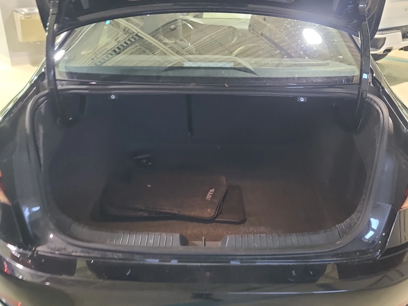 VW Jetta * * CARFAX * * АВТО КРЕДИТ * * , снимка 8 - Автомобили и джипове - 54076719