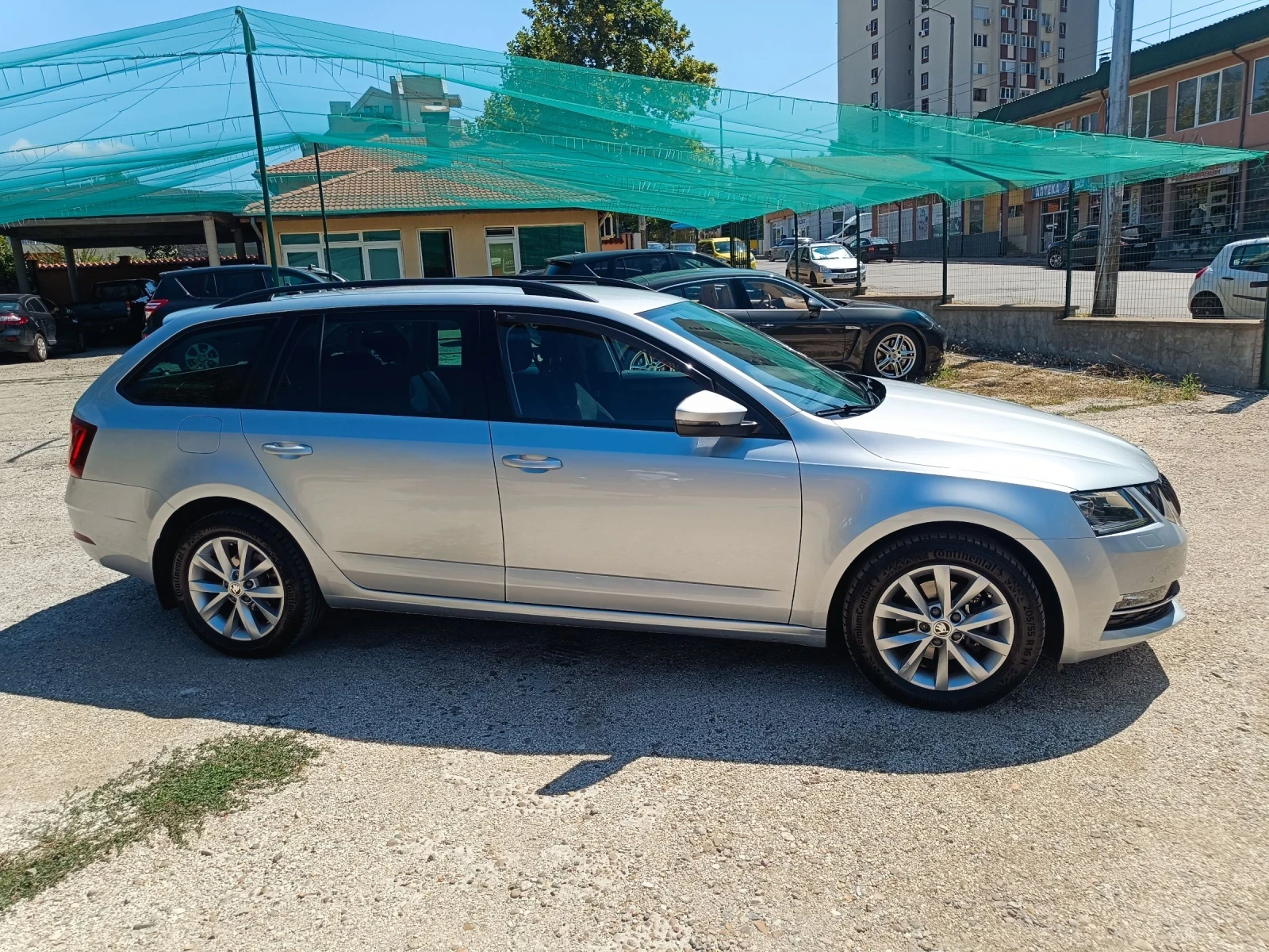 Skoda Octavia 1.5 G-TEC, снимка 3 - Автомобили и джипове - 54321119