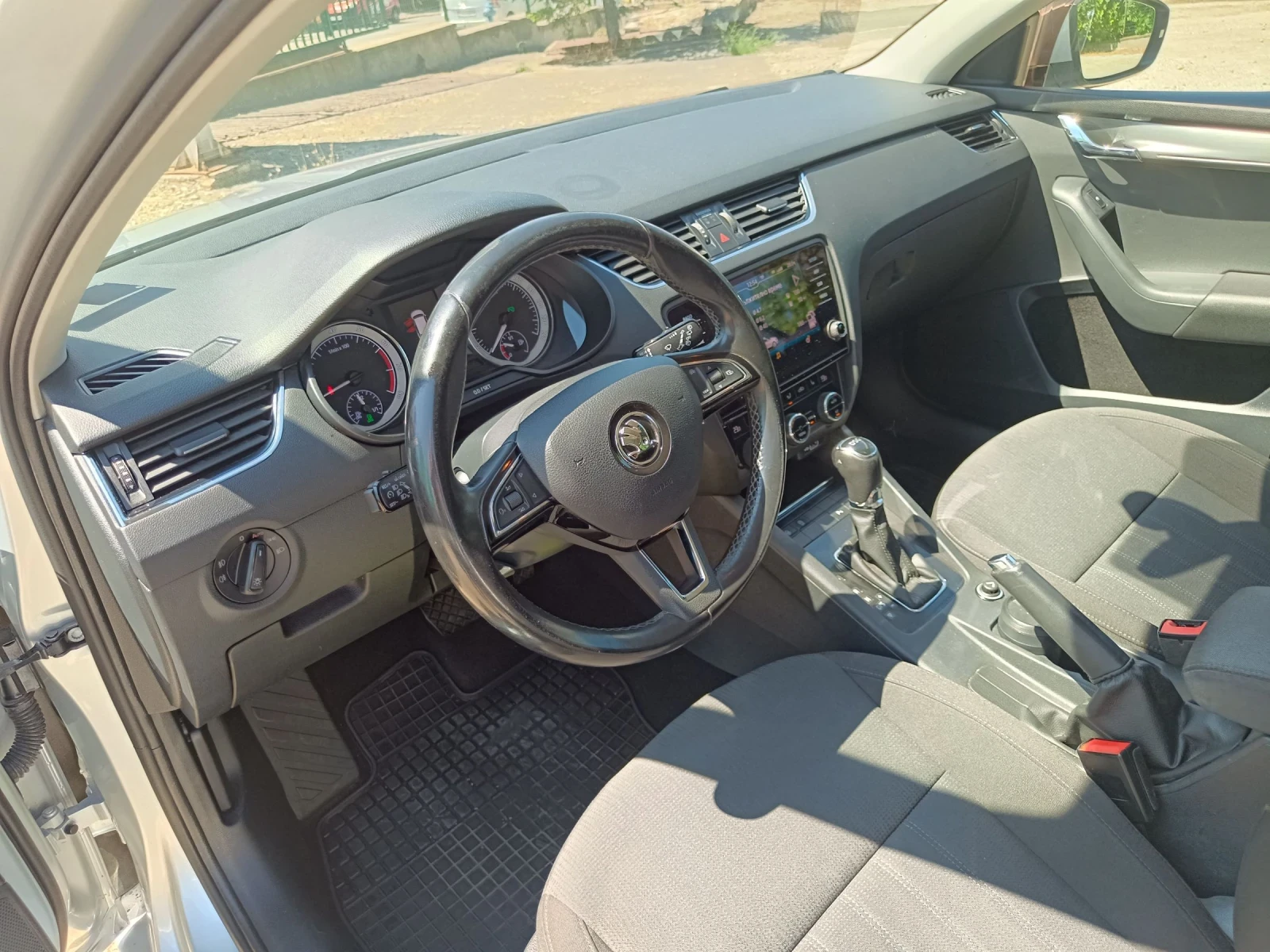 Skoda Octavia 1.5 G-TEC, снимка 7 - Автомобили и джипове - 54321119