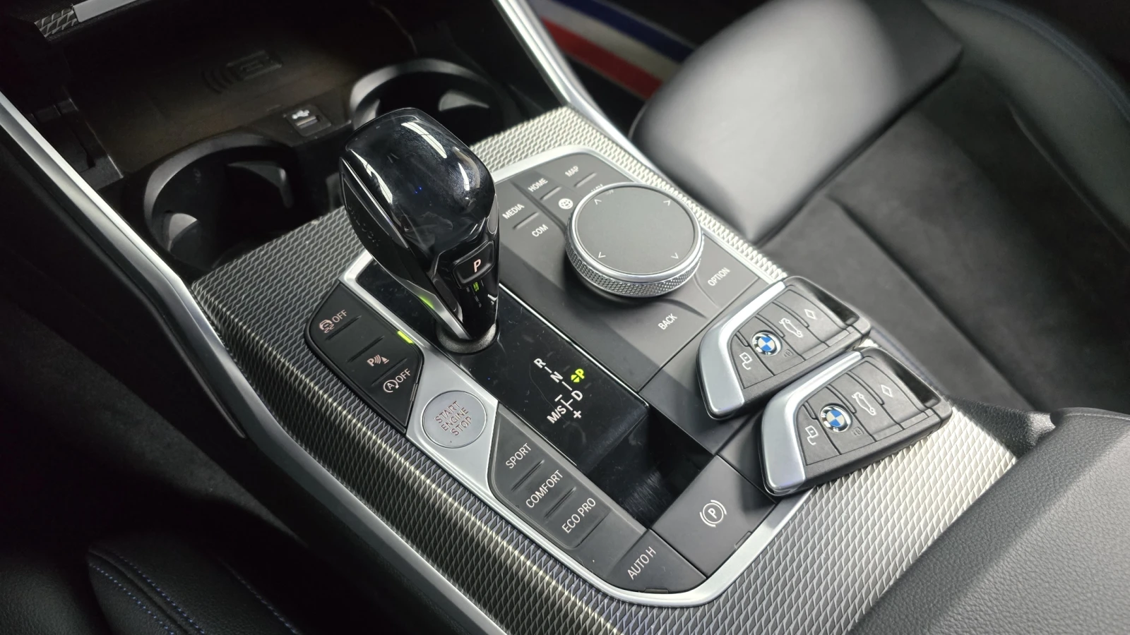 BMW 320 2021* M-SPORT* HEAD-UP* 81820 KM* КРАЙНА ЦЕНА, снимка 13 - Автомобили и джипове - 55088157