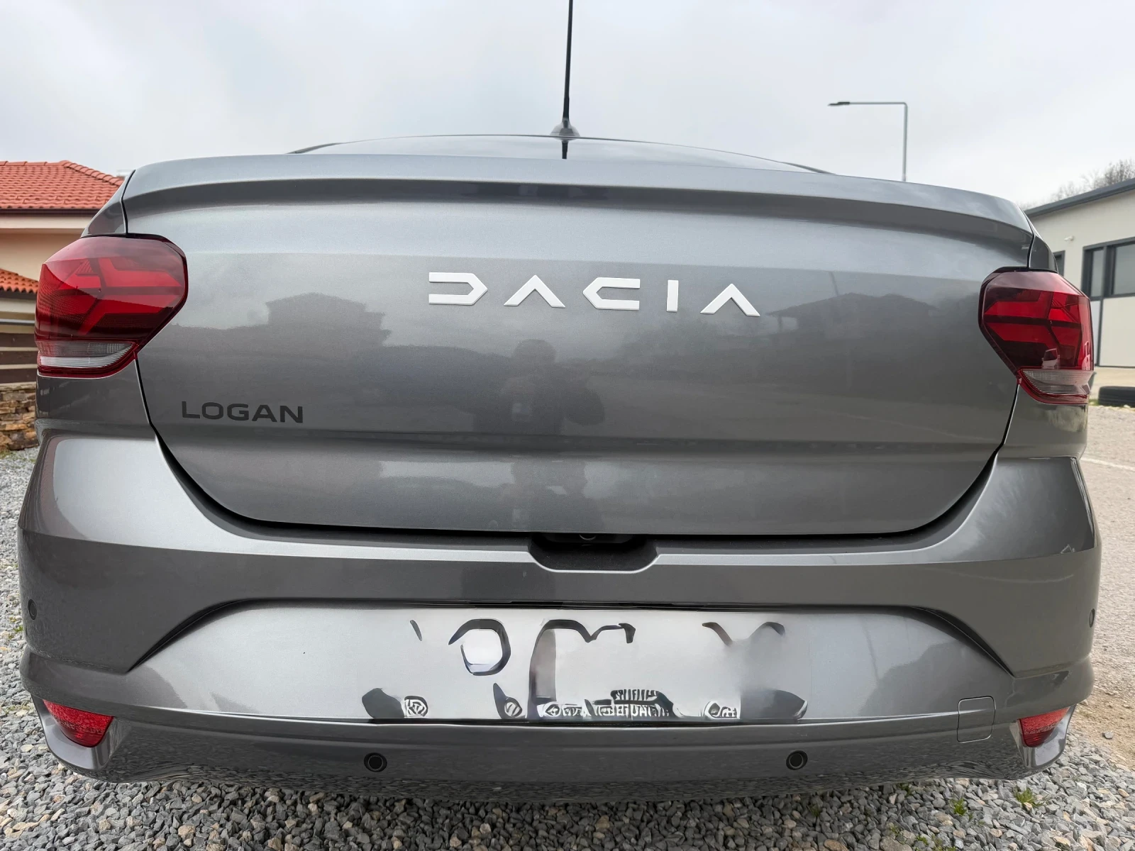 Dacia Logan 1.0 JOURNEY, снимка 12 - Автомобили и джипове - 55167279
