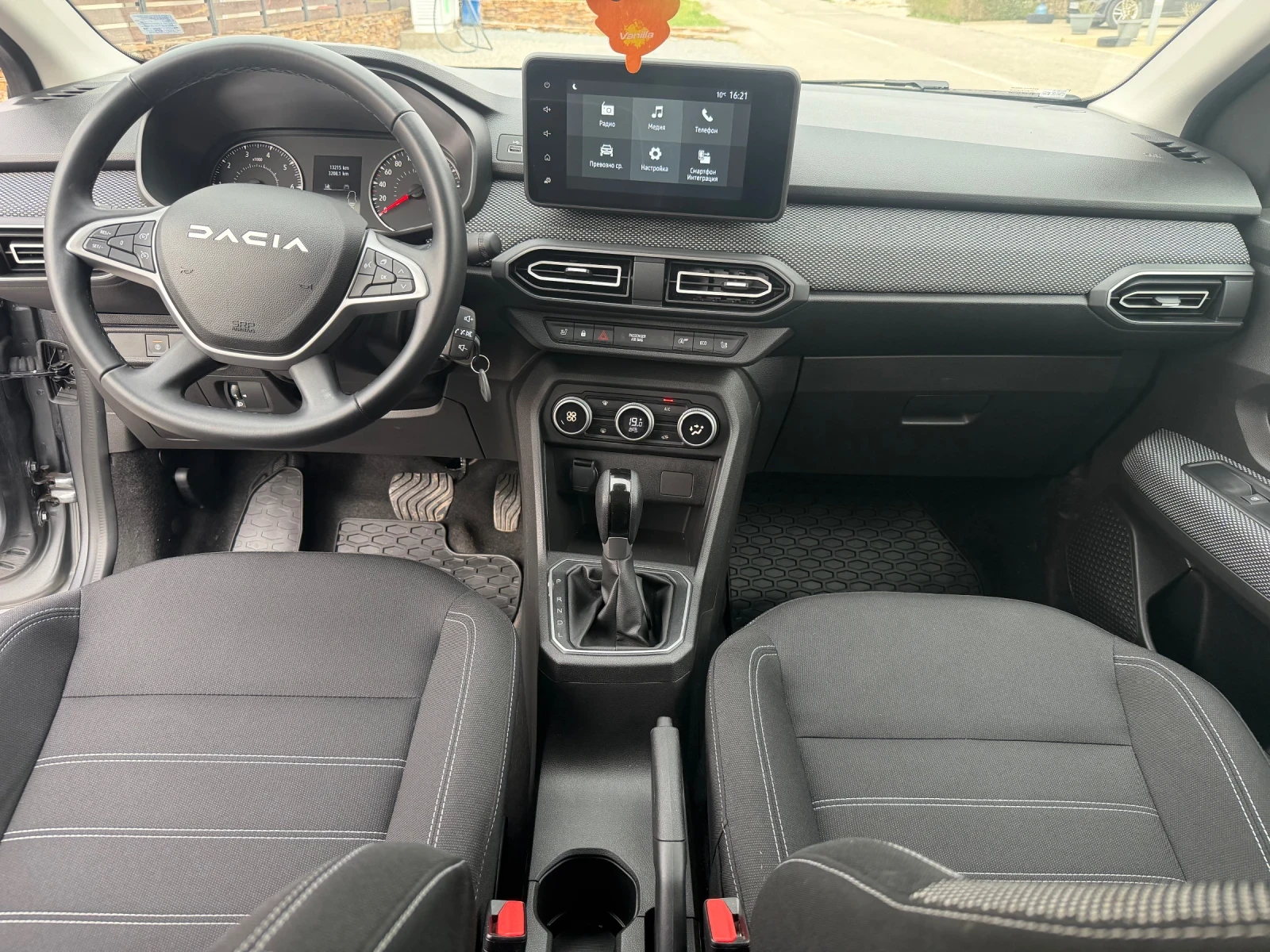 Dacia Logan 1.0 JOURNEY, снимка 11 - Автомобили и джипове - 55167279