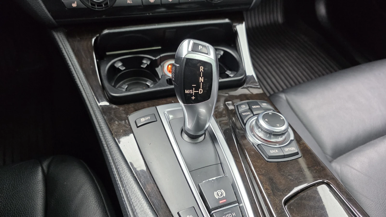 BMW 520 D, снимка 11 - Автомобили и джипове - 55404687