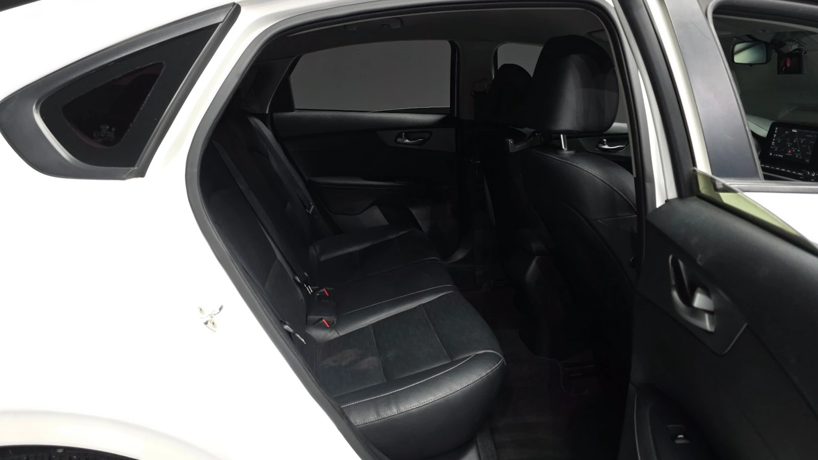 Kia K3 LUXURY , снимка 15 - Автомобили и джипове - 55594869