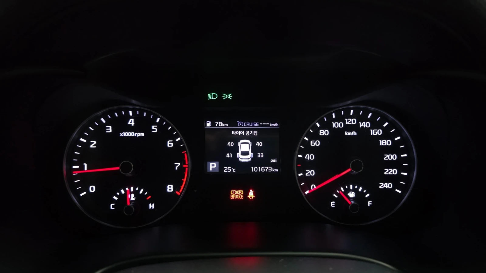 Kia K3 LUXURY , снимка 10 - Автомобили и джипове - 55594869