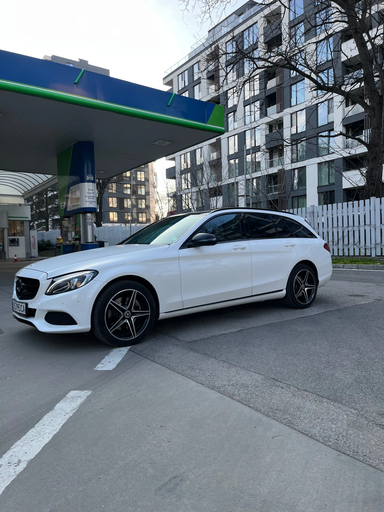 Mercedes-Benz C 250, снимка 2 - Автомобили и джипове - 55770567