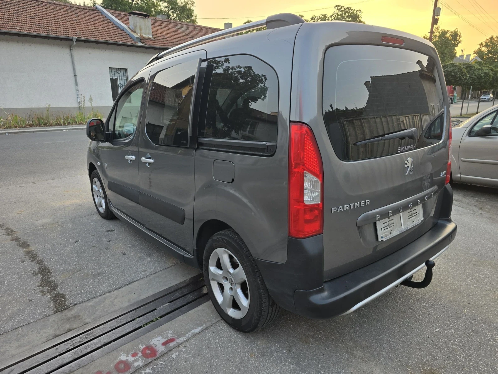 Peugeot Partner 1.6 ГАЗ BRC 109к.с, снимка 3 - Автомобили и джипове - 55851035