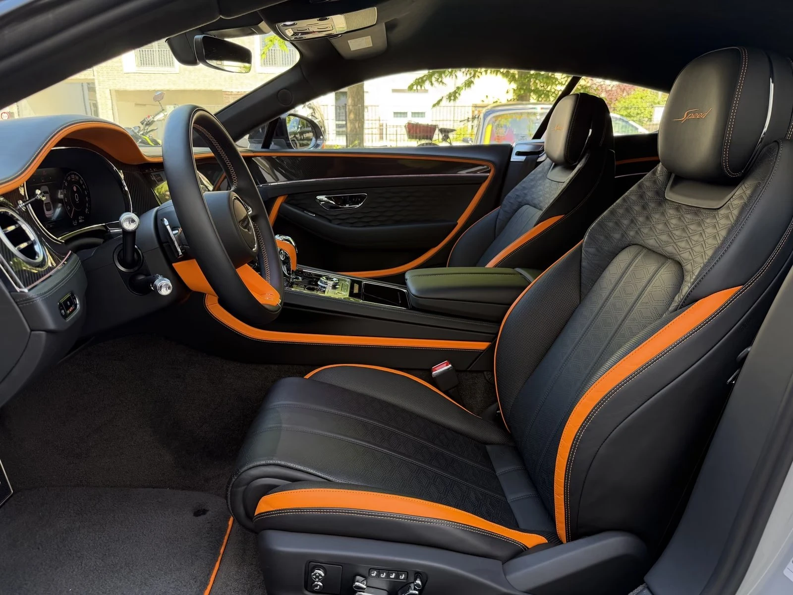 Bentley Continental gt SPEED FIRST EDITION MANSORY/360/HEAD UP/CERAMIC, снимка 10 - Автомобили и джипове - 55952550
