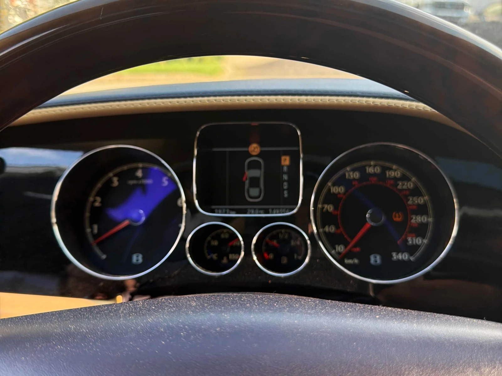 Bentley Continental * 4dr Sdn AWD * АВТОКРЕДИТ БЕЗ ПЪРВОНАЧАЛНА ВНОСКА, снимка 8 - Автомобили и джипове - 55984552