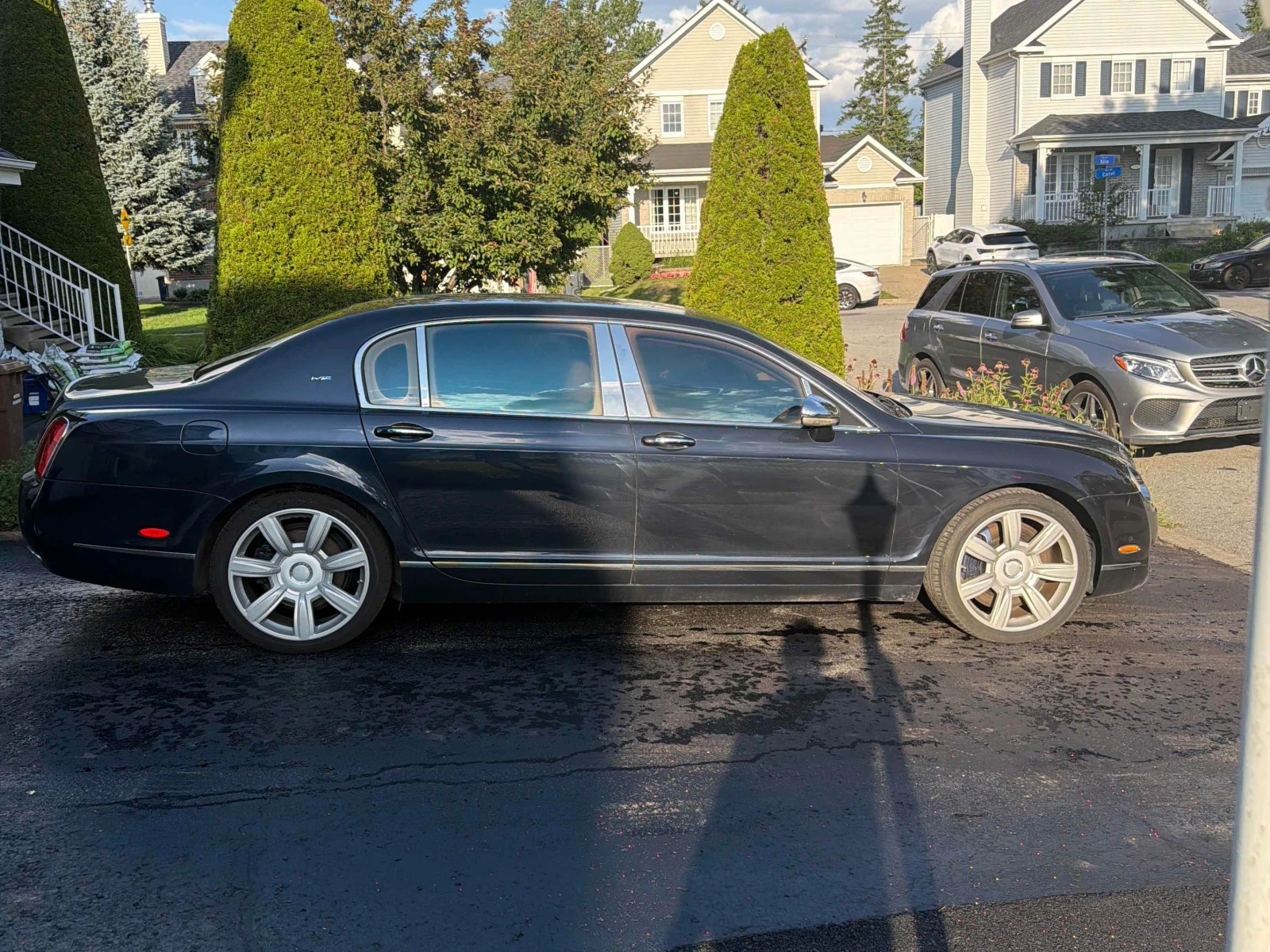 Bentley Continental * 4dr Sdn AWD * АВТОКРЕДИТ БЕЗ ПЪРВОНАЧАЛНА ВНОСКА, снимка 3 - Автомобили и джипове - 55984552