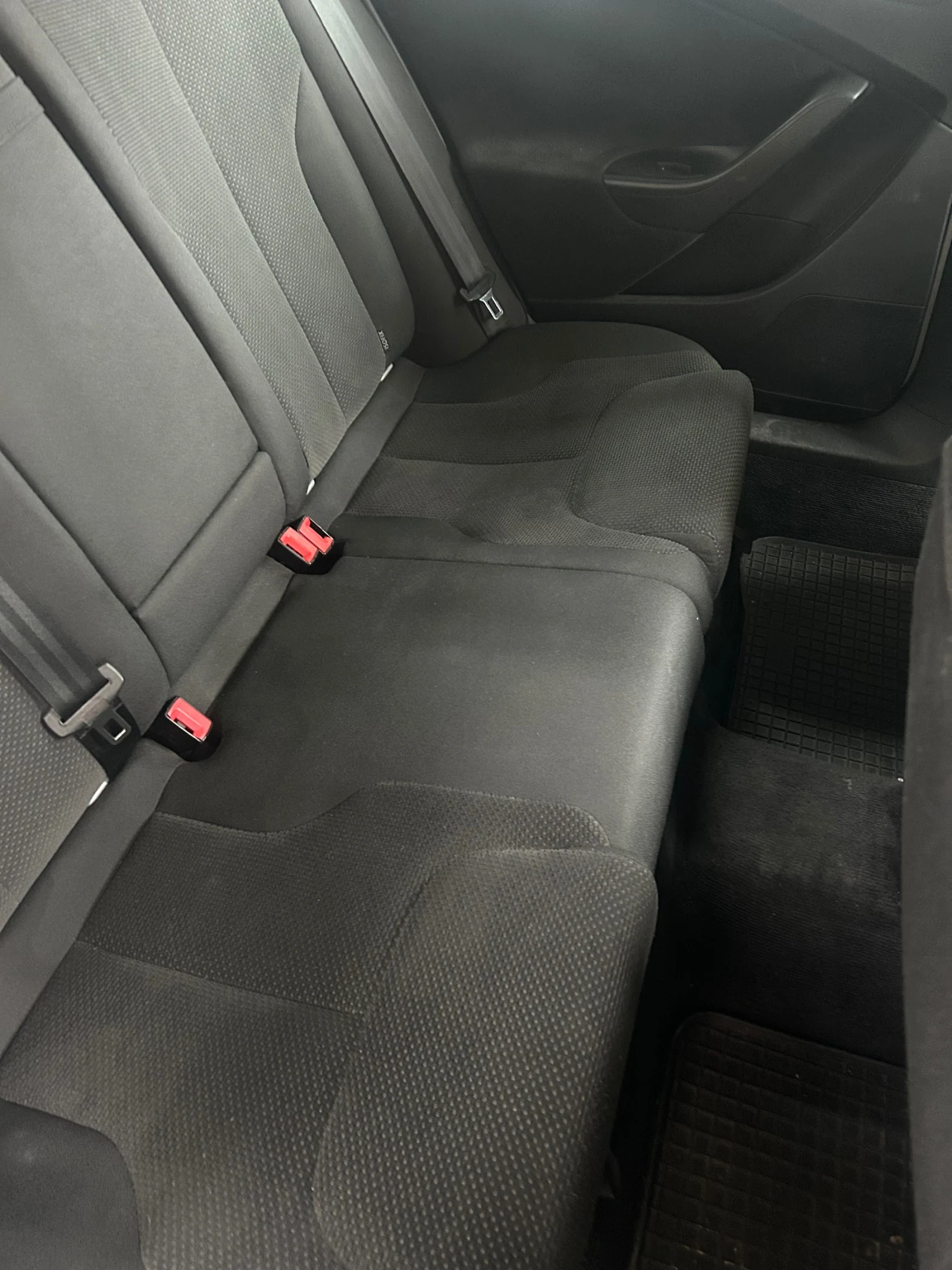 VW Passat, снимка 8 - Автомобили и джипове - 56057274
