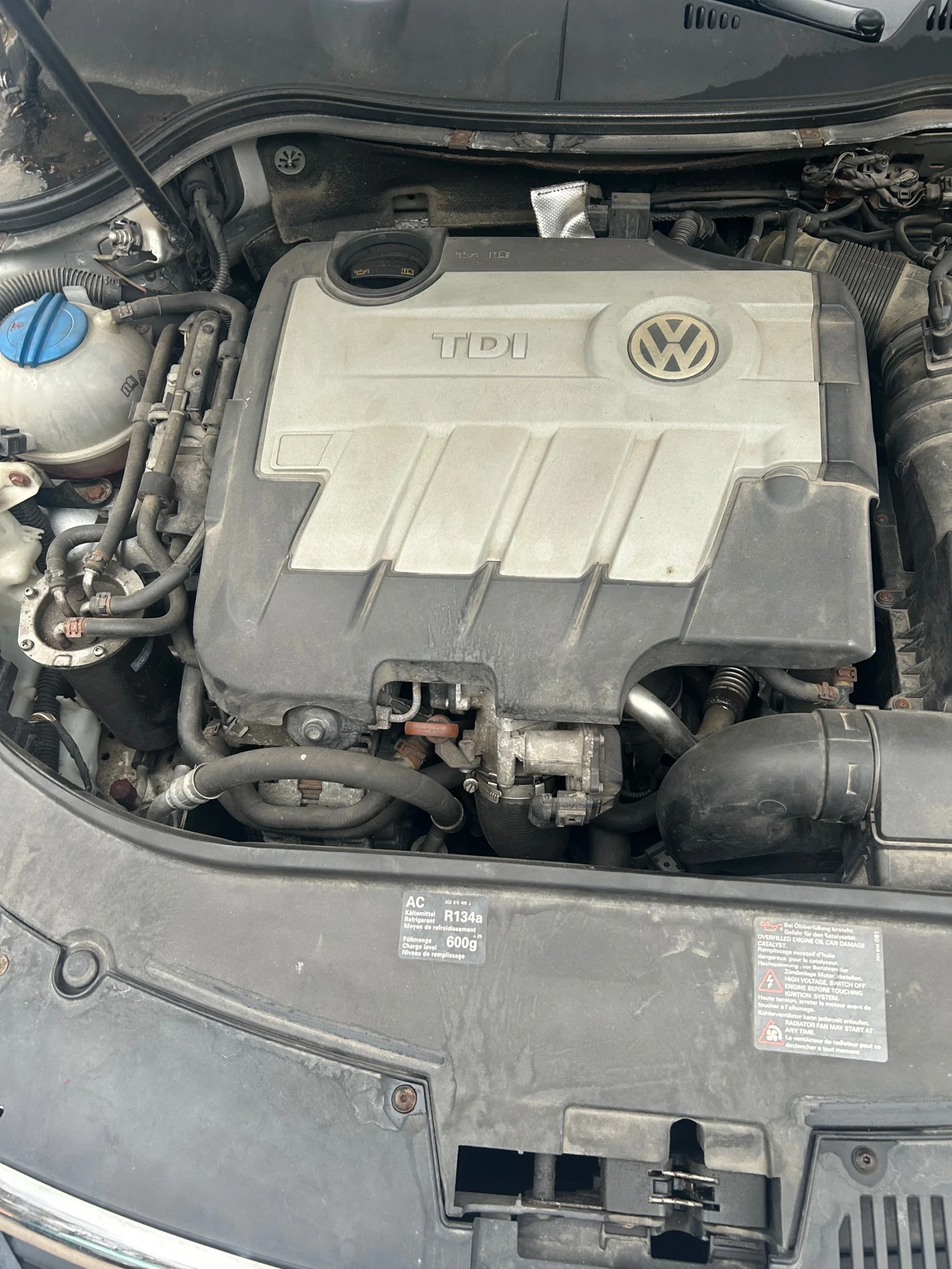 VW Passat, снимка 13 - Автомобили и джипове - 56057274