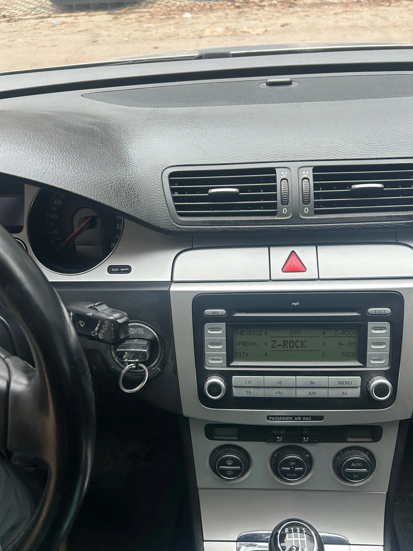 VW Passat, снимка 17 - Автомобили и джипове - 56057274