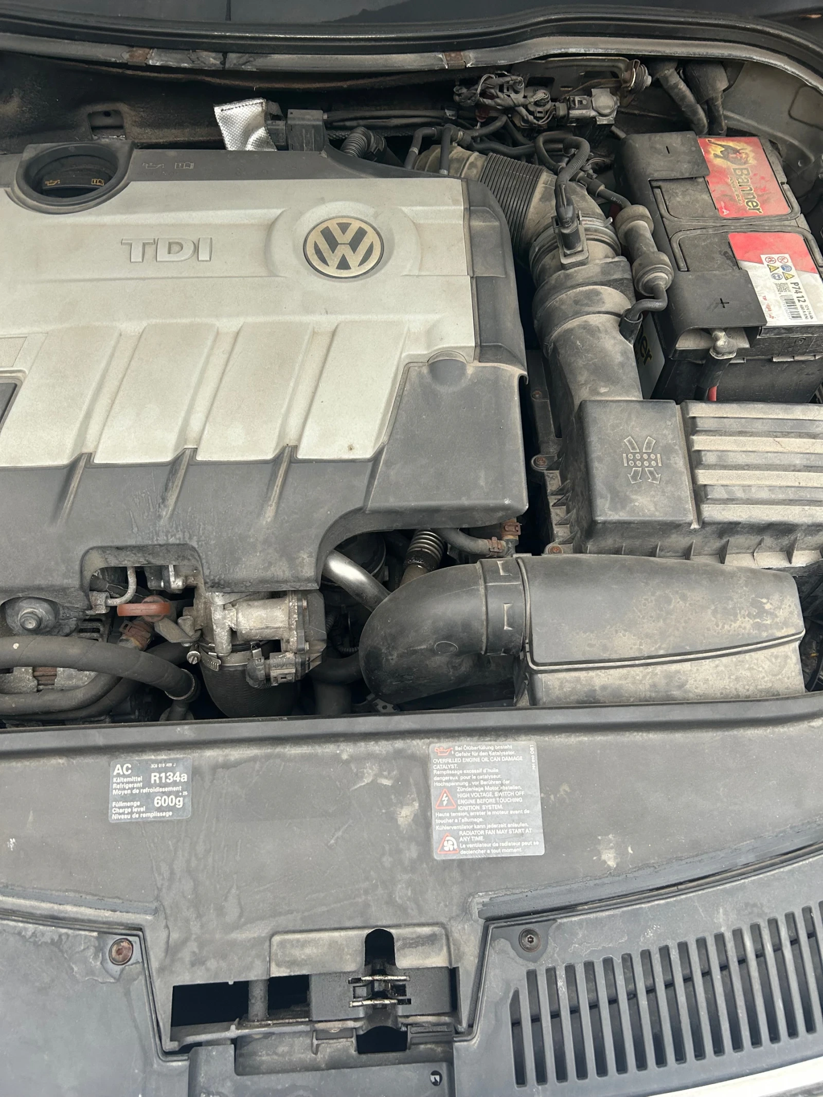 VW Passat, снимка 14 - Автомобили и джипове - 56057274