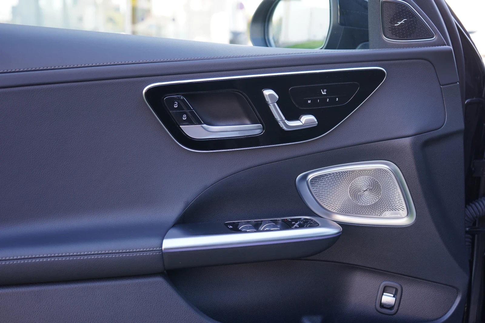 Mercedes-Benz C 300 DE* 4M* AMG* PLUG IN HYBRID * BURMESTER* KEYLESS | Mobile.bg � ����������� 7