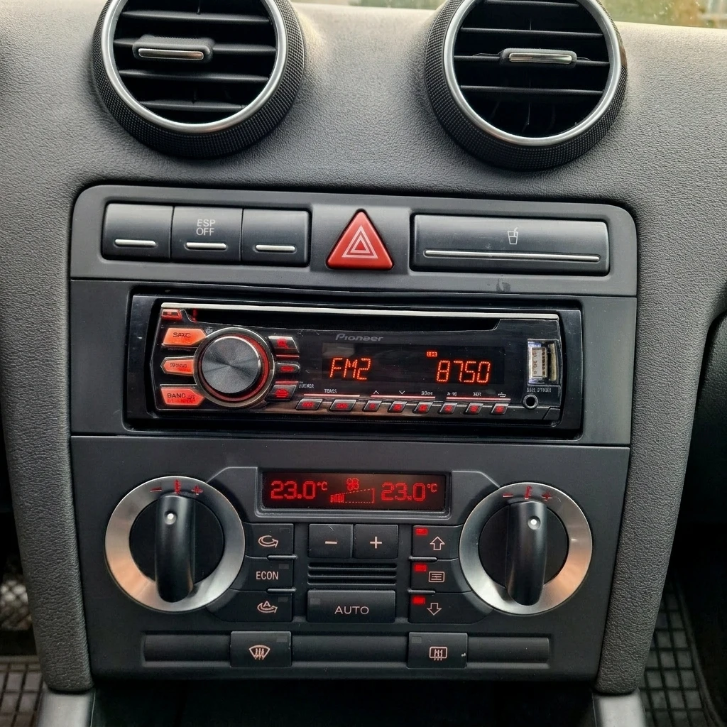 Audi A3  2.0 TDI DSG , снимка 6 - Автомобили и джипове - 56697387