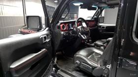 Jeep Gladiator RUBICON / DISTRONIC / ПОДГРЕВИ / КОЖЕН САЛОН, снимка 10