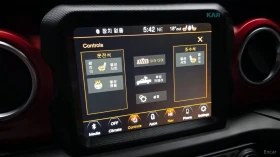 Jeep Gladiator RUBICON / DISTRONIC / ПОДГРЕВИ / КОЖЕН САЛОН, снимка 17