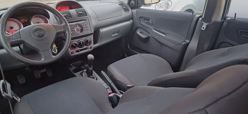 Suzuki Ignis 1.3  /4?4, снимка 8 - Автомобили и джипове - 48538616