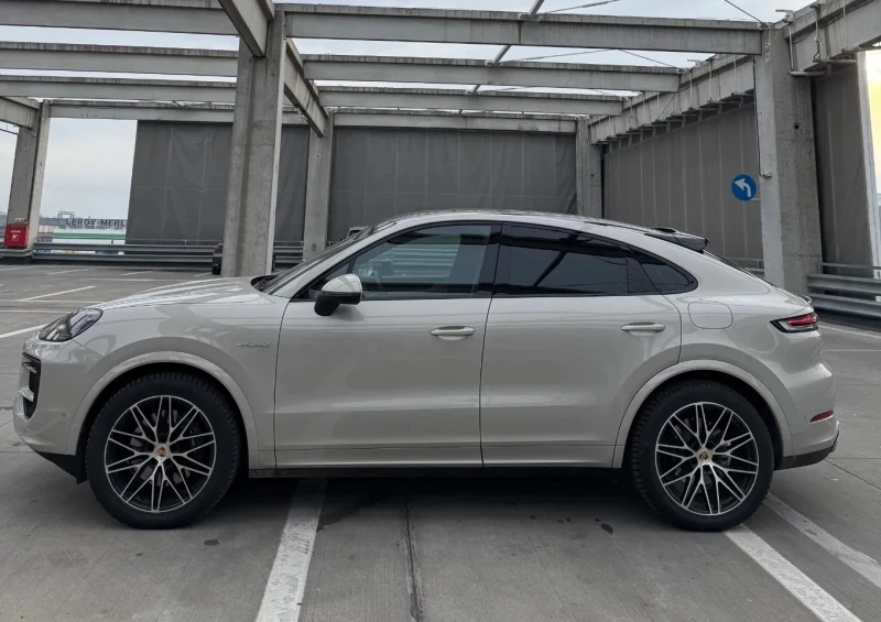 Porsche Cayenne  Coupe 3.0 V6 E-Hybrid, снимка 4 - Автомобили и джипове - 49222593