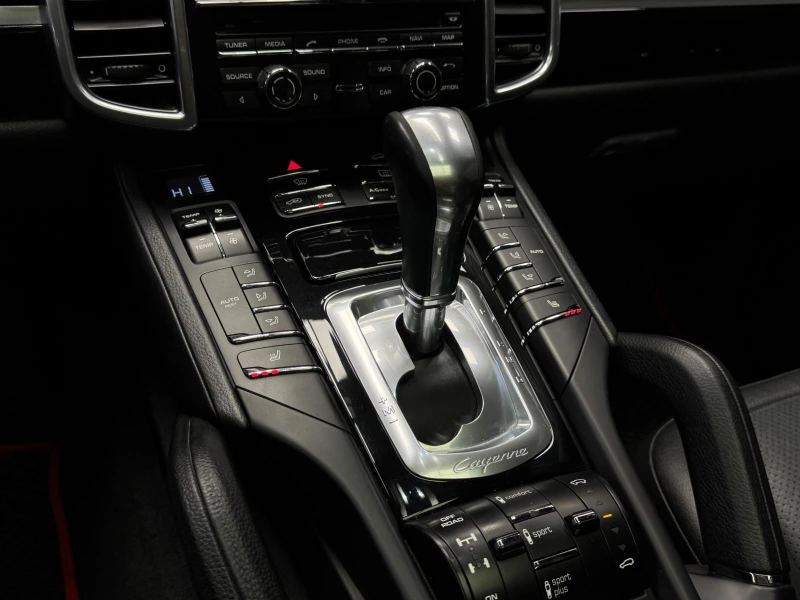 Porsche Cayenne Sport Chrono* BOSE* Подгрев, снимка 12 - Автомобили и джипове - 52447741