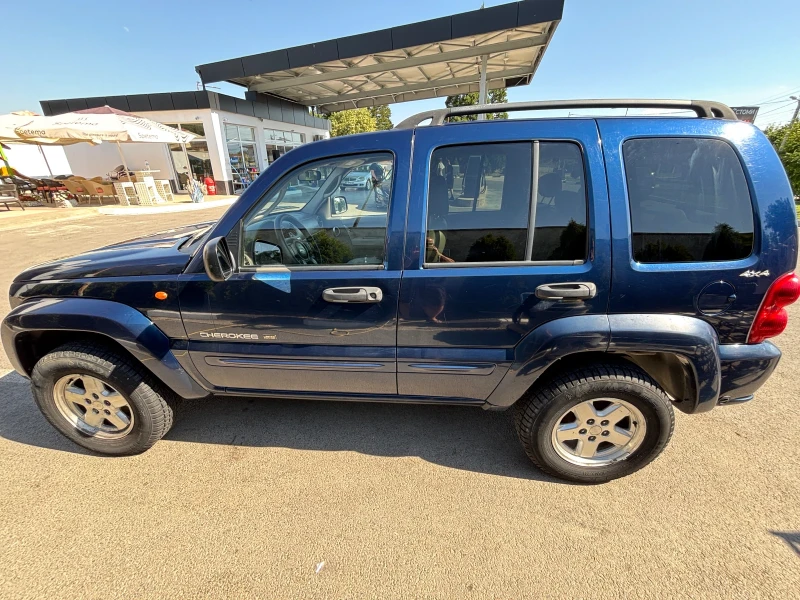 Jeep Cherokee 3.7 бензин + газ, снимка 11 - Автомобили и джипове - 52789923