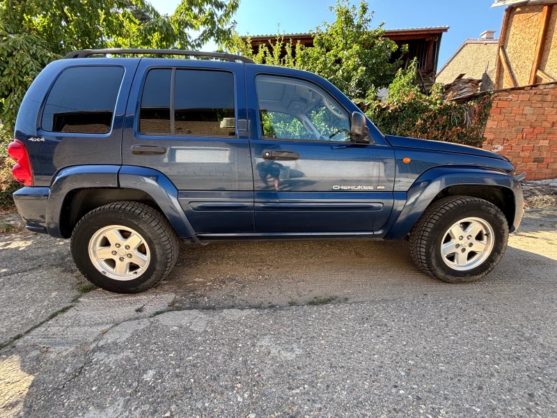 Jeep Cherokee 3.7 бензин + газ, снимка 10 - Автомобили и джипове - 52789923